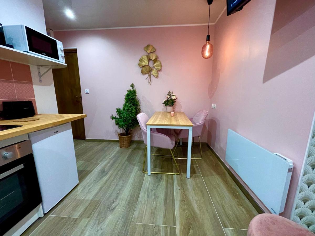 Capstay Color Valenciennes & Netflix Trith-Saint-Leger Esterno foto