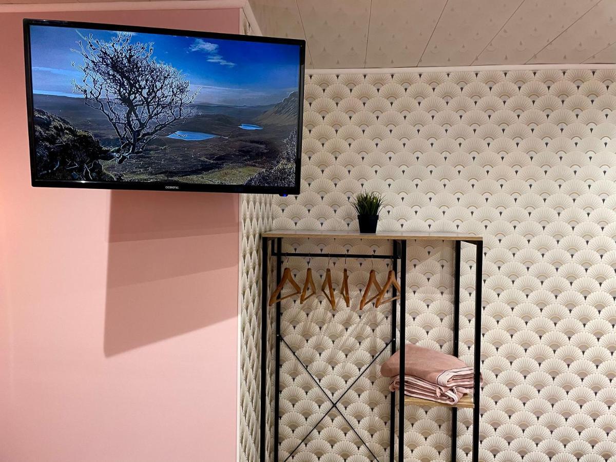Capstay Color Valenciennes & Netflix Trith-Saint-Leger Esterno foto