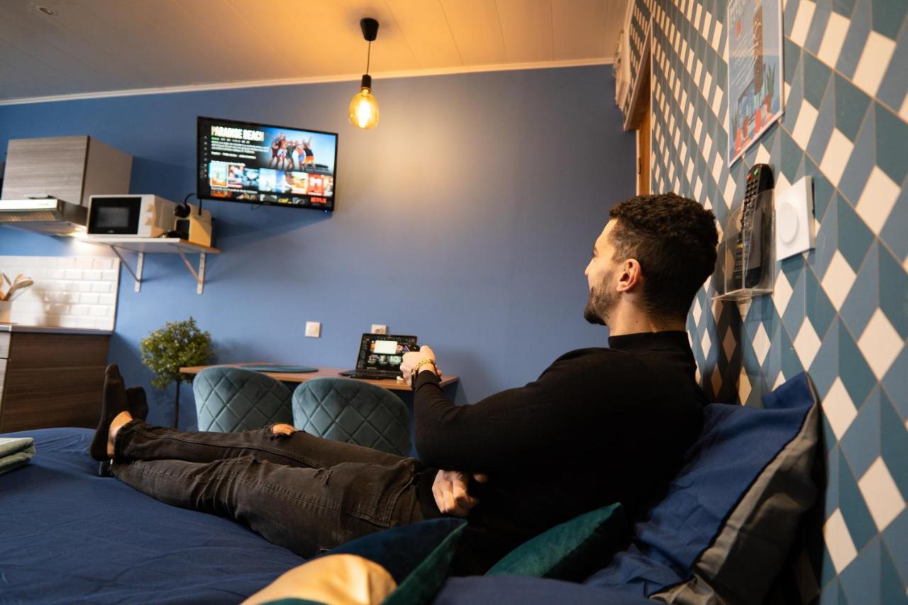 Capstay Color Valenciennes & Netflix Trith-Saint-Leger Esterno foto